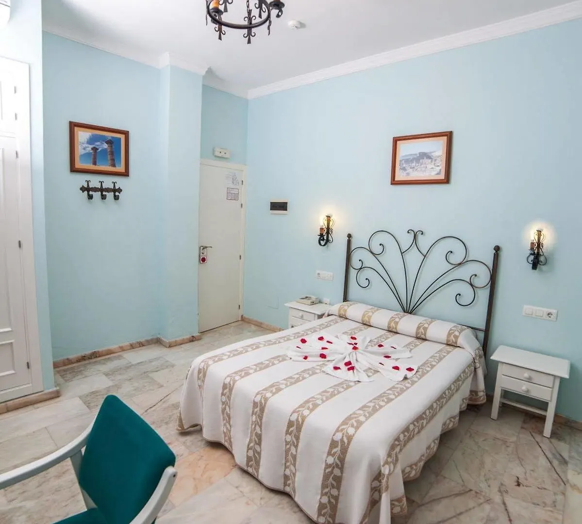 Margaritas 21 Rooms Tarifa İspanya