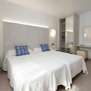 Roca Hostel San Antonio (Ibiza)